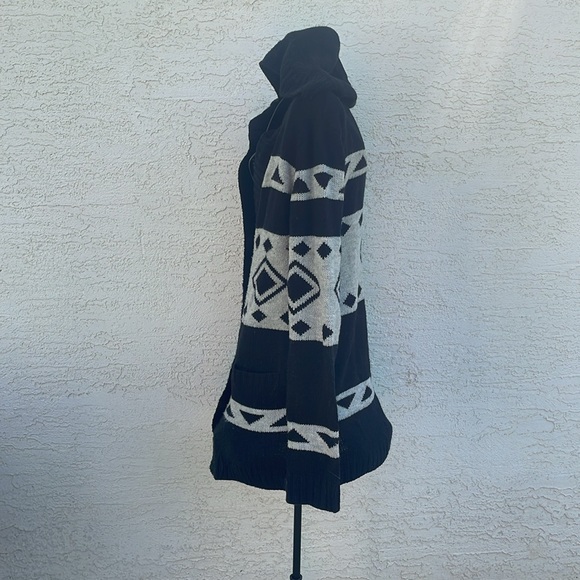 Firefly Button up Hooded Cardigan - Picture 4 of 8